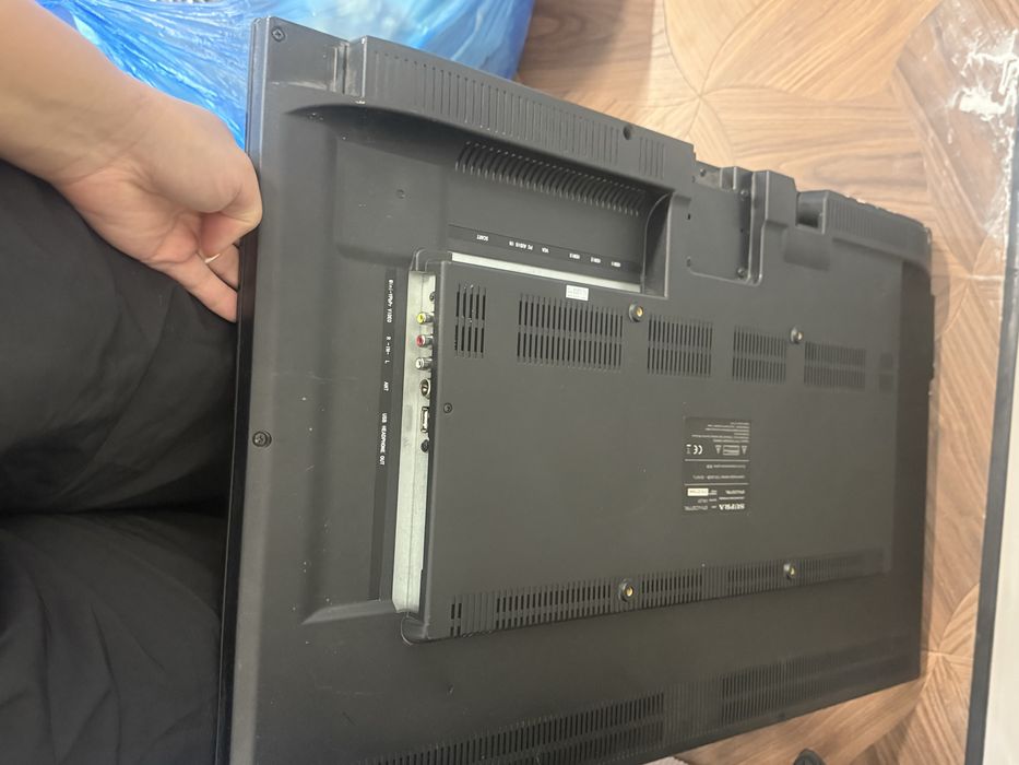 Телевизор в рабочем состояений