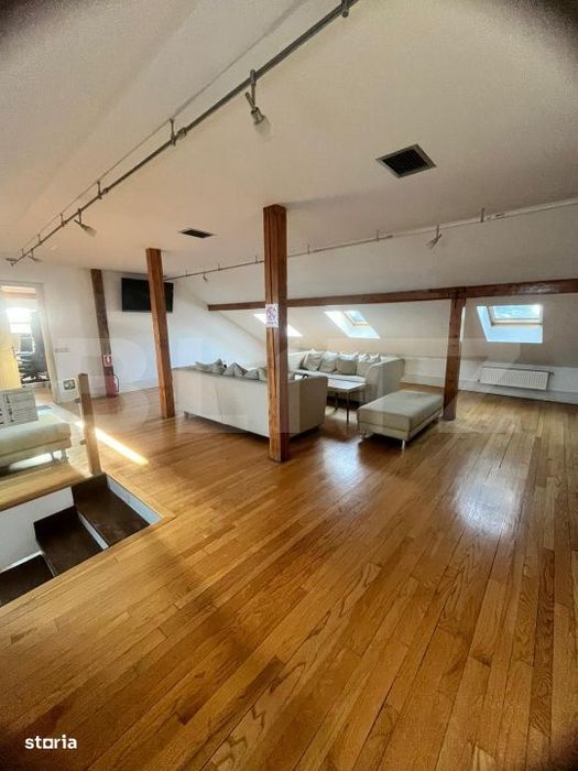 Investitie Premium: Bistro, Casa si Birouri in Centrul Istoric