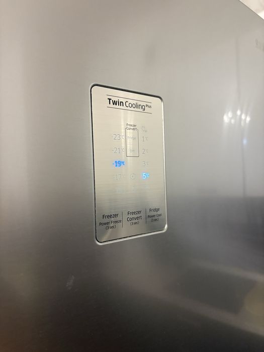 Холодильник samsung