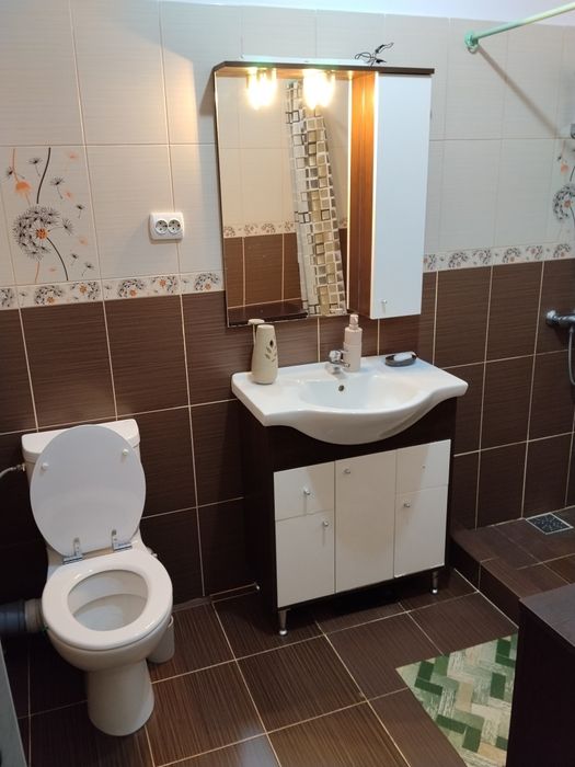 Vând apartament 2 camere