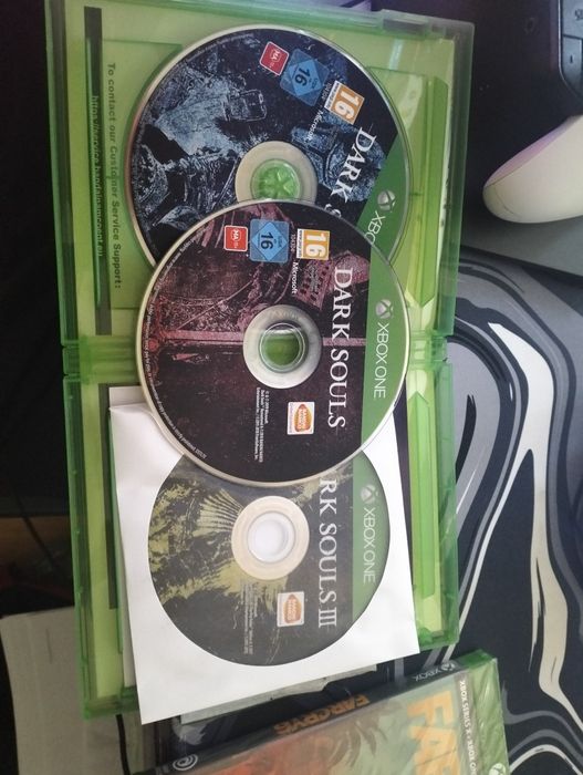 JOCURI XBOX:Far cry 6 sigilat și Darksouls Trilogy