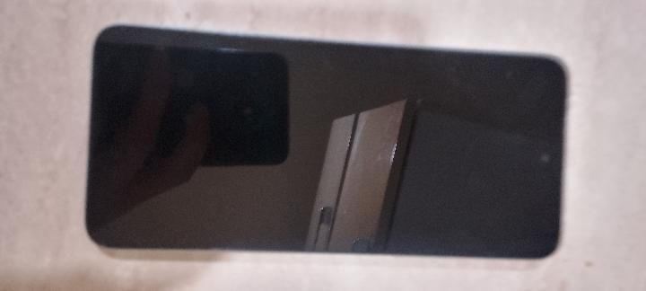 Продам два телефона,Redmi 13 и itle a70