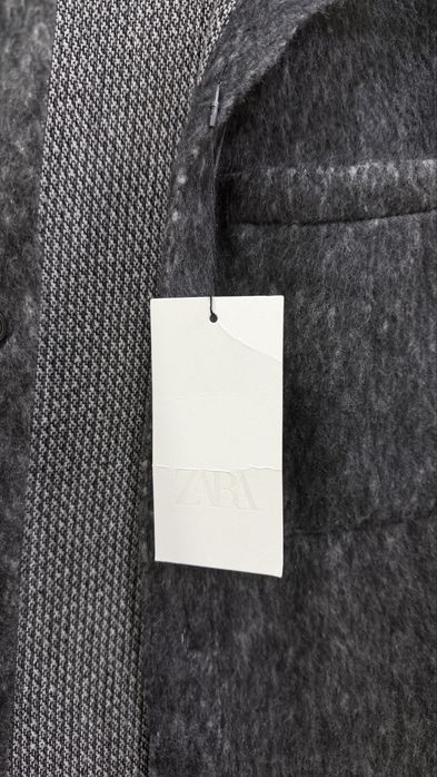 Куртка ZARA новый