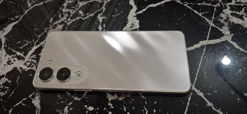 Vivo Y04S 256gb.