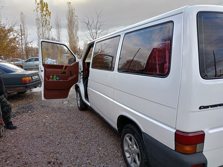 Продам Volkswagen Caravelle