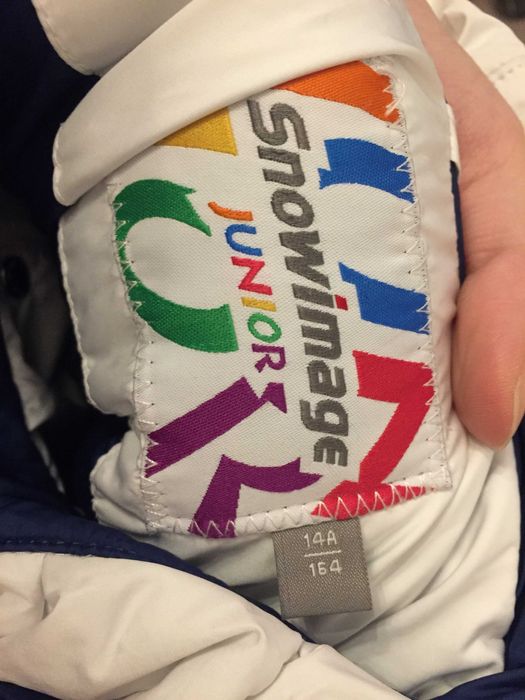 Продам - куртки на девочку