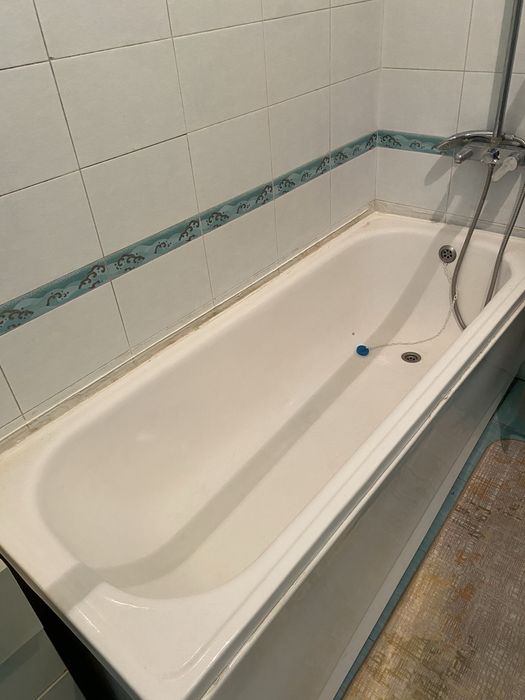 Унитаз, биде, ванна, шкаф раковина