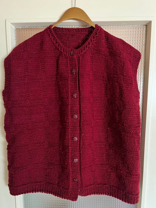 Ръчно изработени нови елеци от 100% вълна