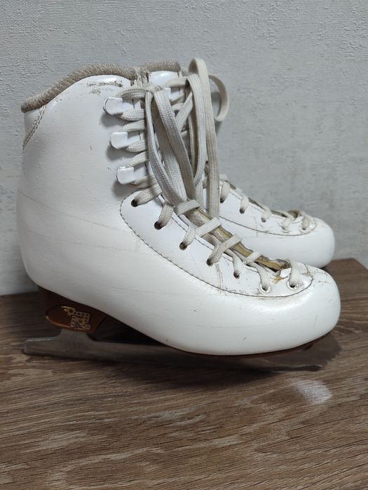 Продам коньки профессиональные