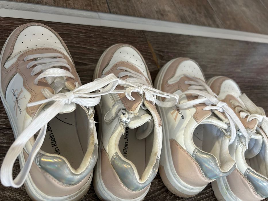 Ботуши и маратонки за момиченца