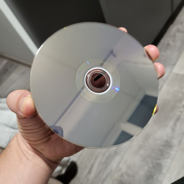 Продаю Fifa 24 на PS4