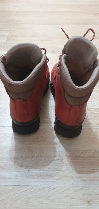 Vând bocanci iarna millet