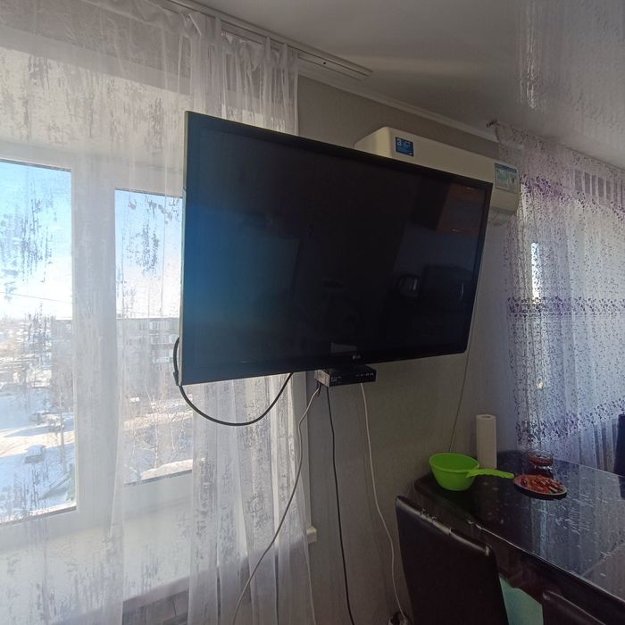 Продам телевизор