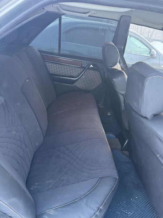 Продам Mercedes 124