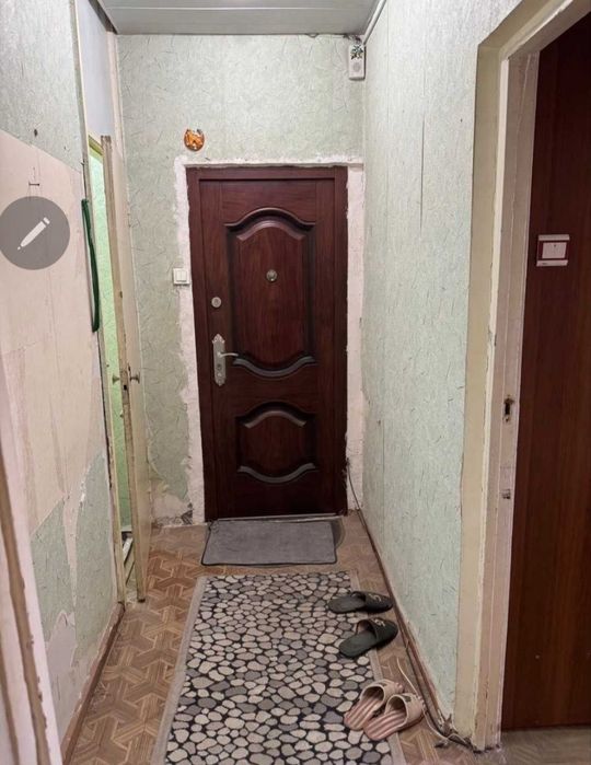 Продаётся Юнусабад 8, 3ёх комнатная
