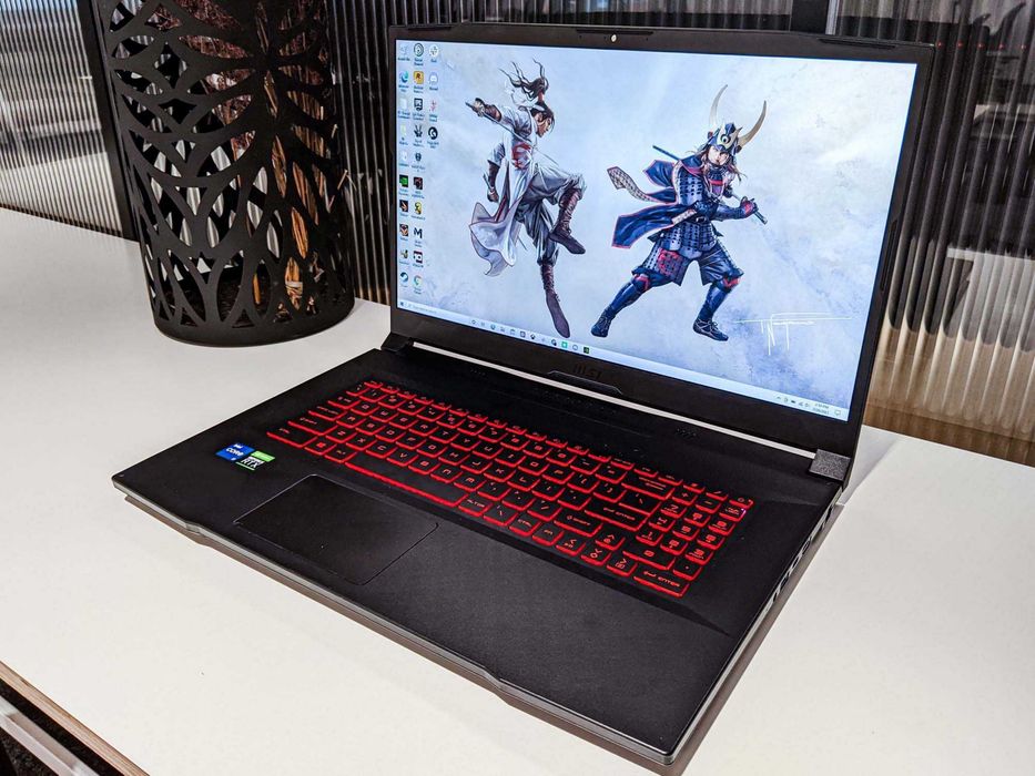 Msi Katana 17.3 i7