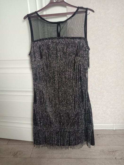 Платье (44 размер)