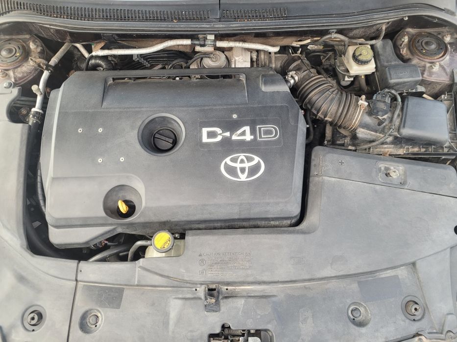 Toyota Avensis t25 d4d  euro4 fără dpf din fabrică