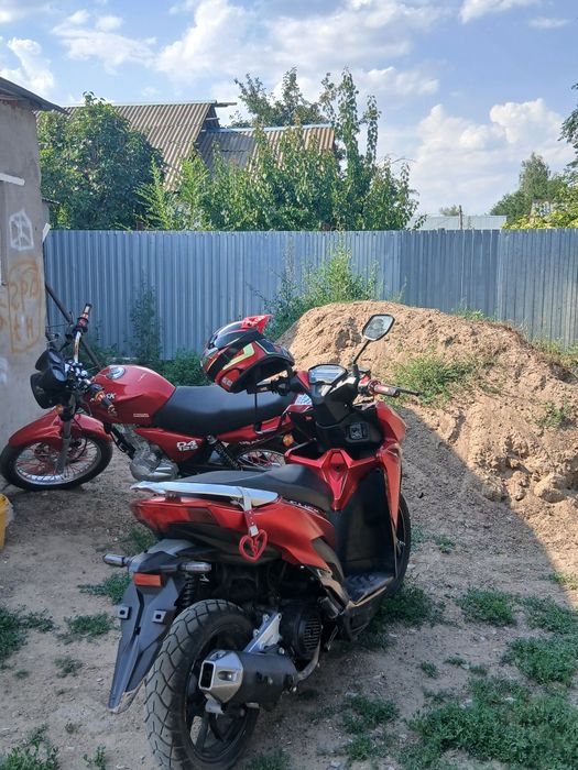 Продам скутер 150кубов
