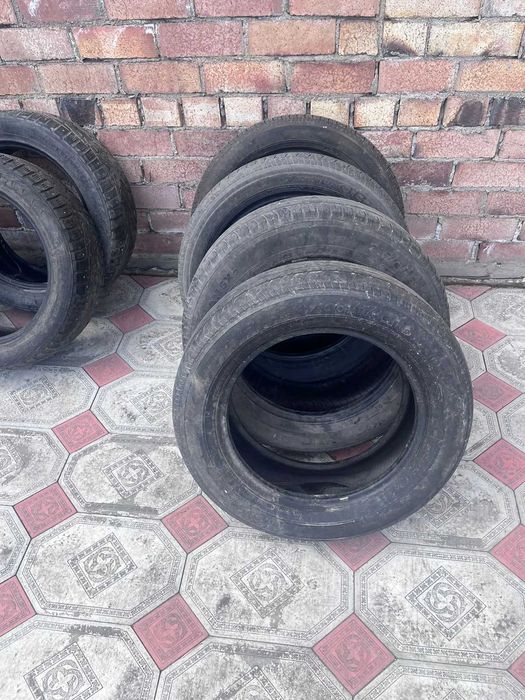 продам резину 8 шин за 160000
