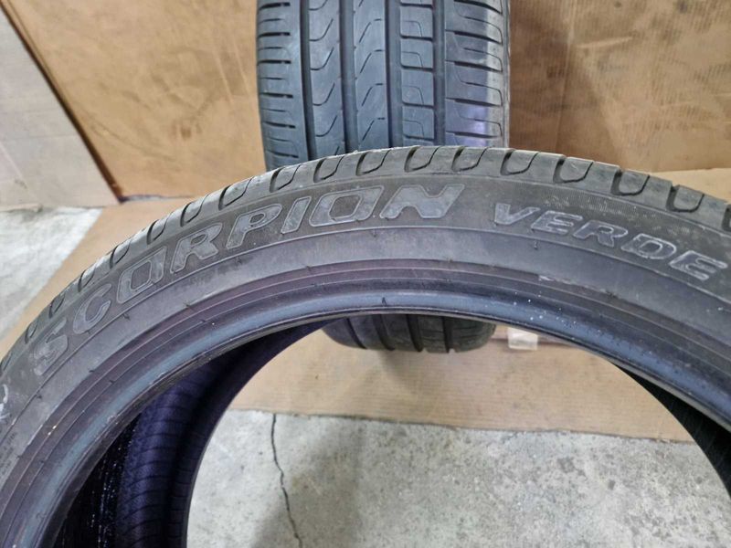 2 Pirelli R20 255/40
летни гуми
DOT0619