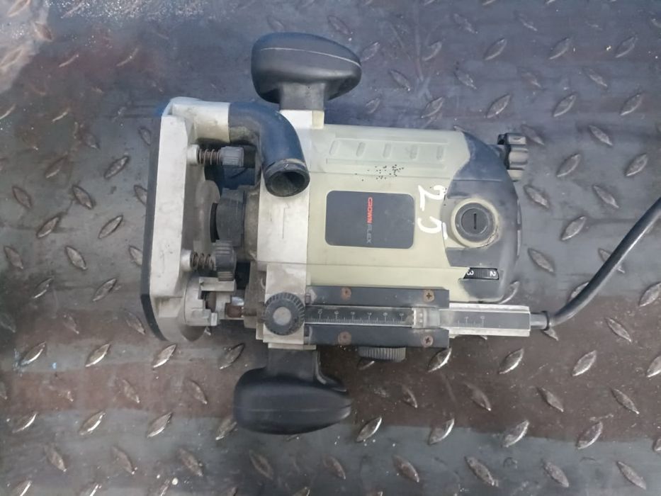 Фрезер CROWN CT11002