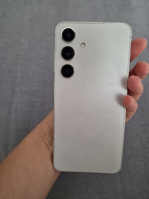Samsung S24, 256 гб