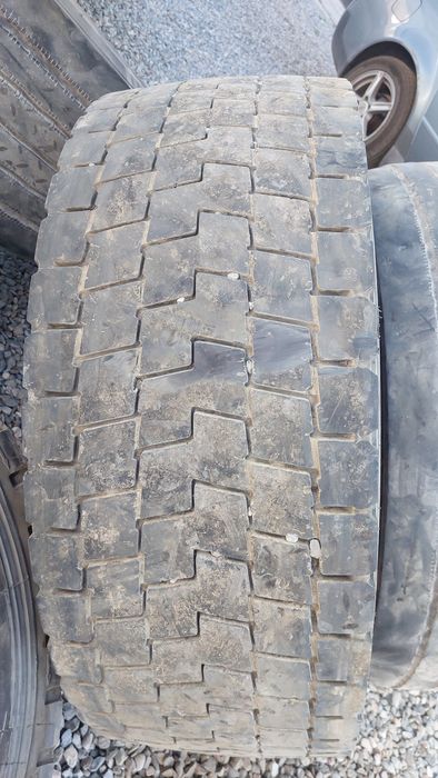 Продаю балоны на грузовое авто