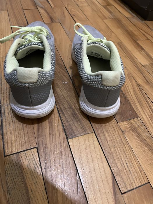 Женски маратонки Nike