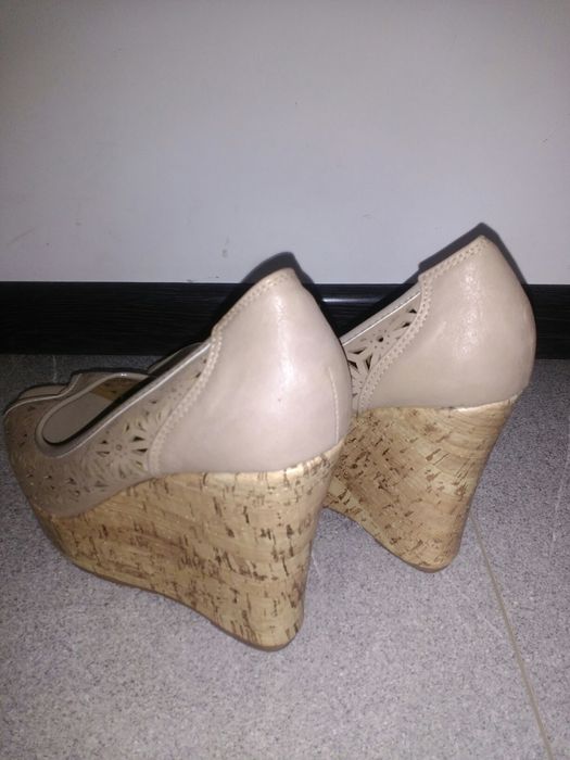 Елегантни сандали 39-40 номер