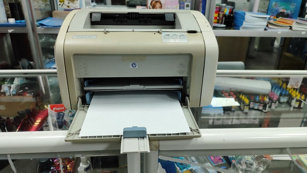 Принтер HP LaserJet 1020