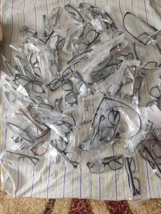 Продаю очки плюсы