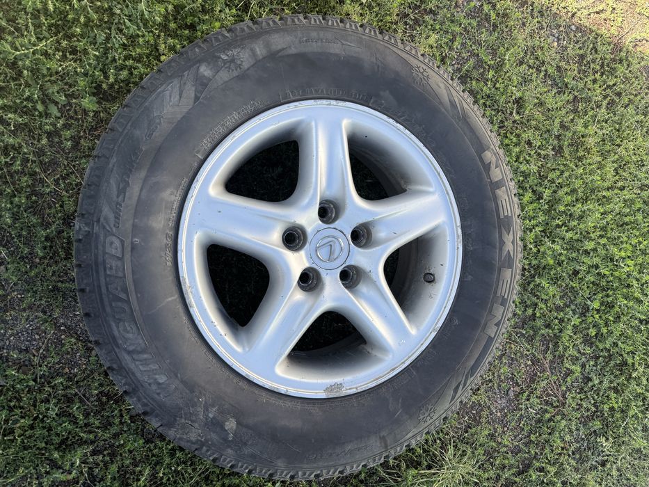 Диски с шипованной резиной от rx300