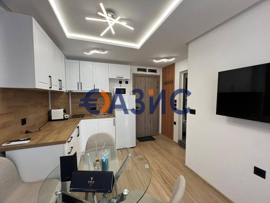 Продава се Двустаен апартамент в к.к. Слънчев бряг - 50 кв.м за 1010 €/кв.м - Снимка #1