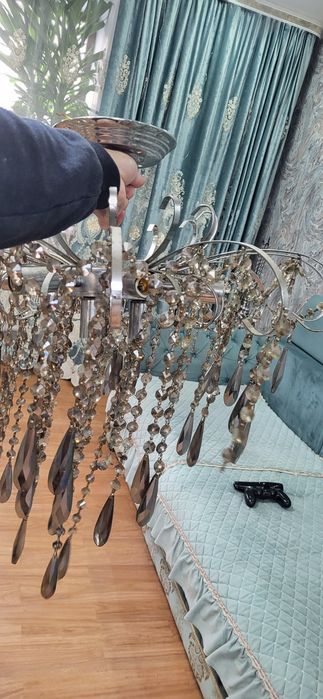 СРОЧНО Продам люстру б/у