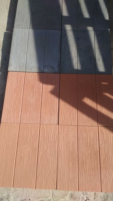 Тротоарни плочки, шапки за комин и огради, колони, балюстри и други.