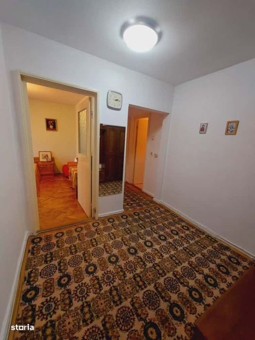 Apartament 3 Camere, 3 Balcoane, 84 mp total, etaj 3, lift nou, Manast