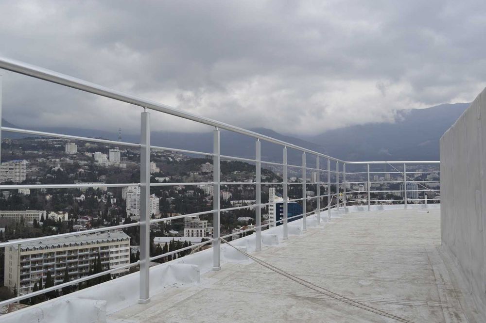 Алуминиеви парапети за балкони, тераси, стълбища.