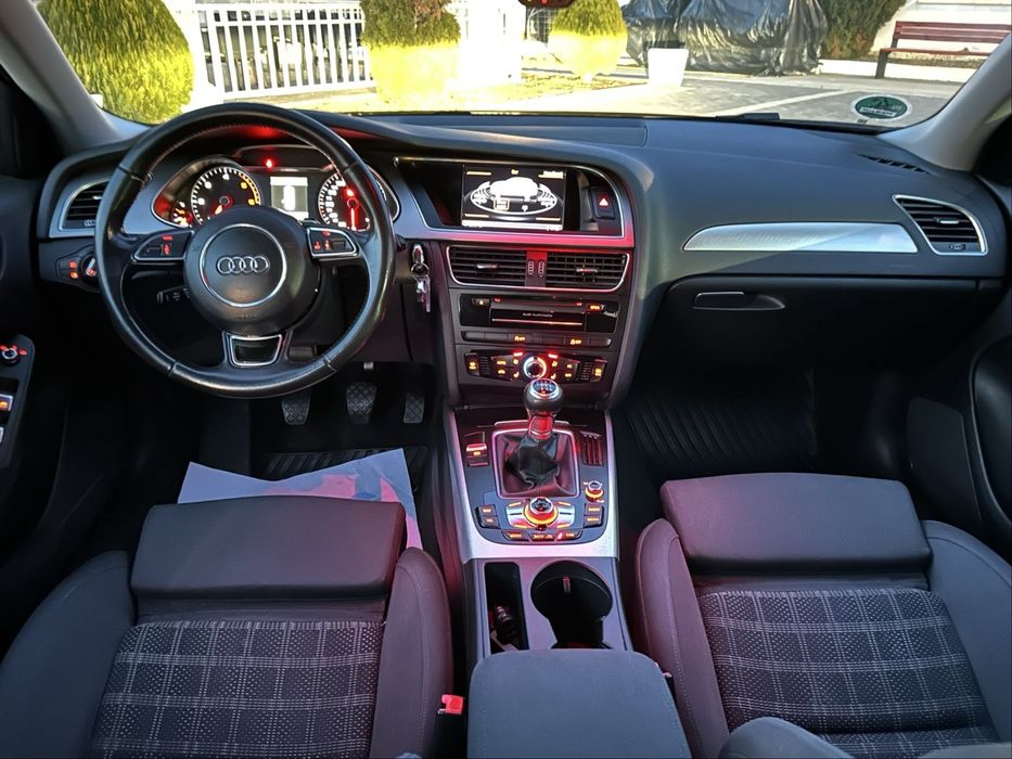 Audi A4 Sportline 2.0TDI 143CP 2013 EURO