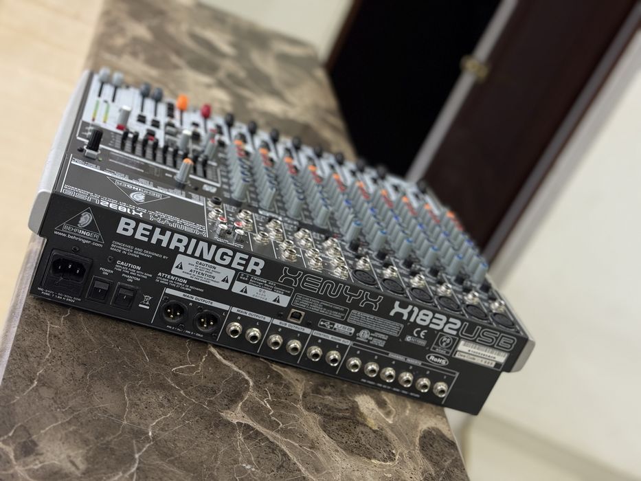 Продается музыкальный пульт .