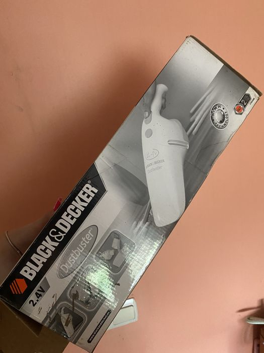 Aspirator portabil