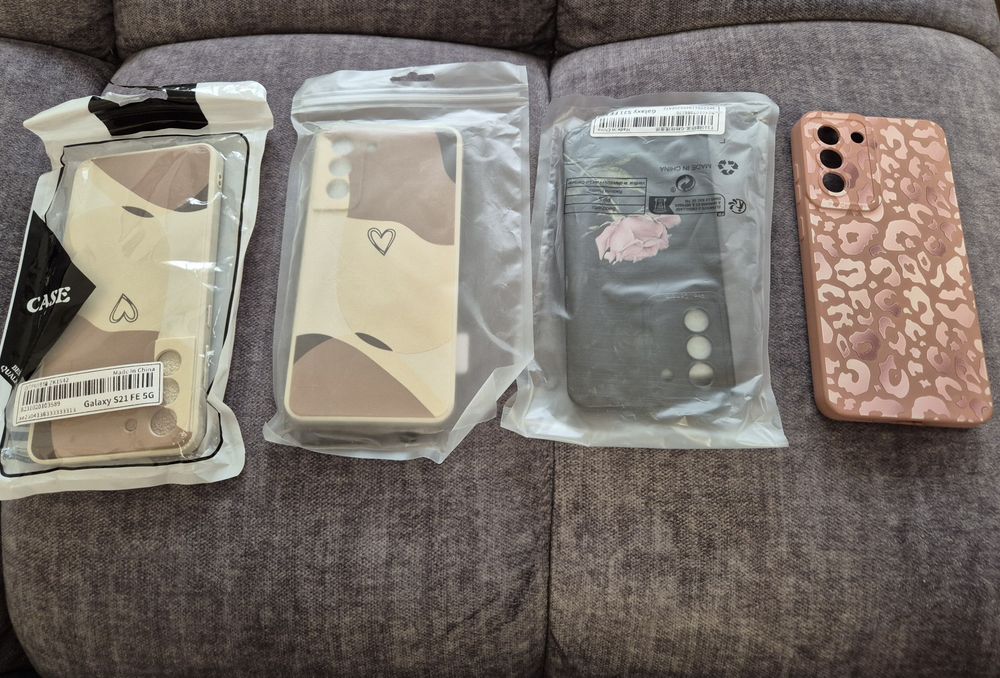 Кейсове за Samsung Galaxy S21 FE