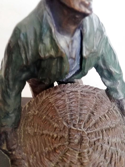 Luis Moreno - Sculptura bronz - titlu "Captura" - h-20cm - semnata