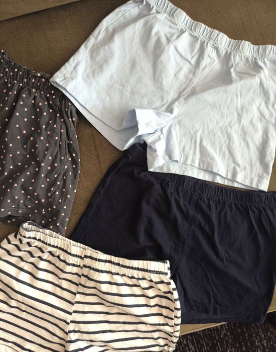 Лот дрешки за момиче H&M и Zara 122/128