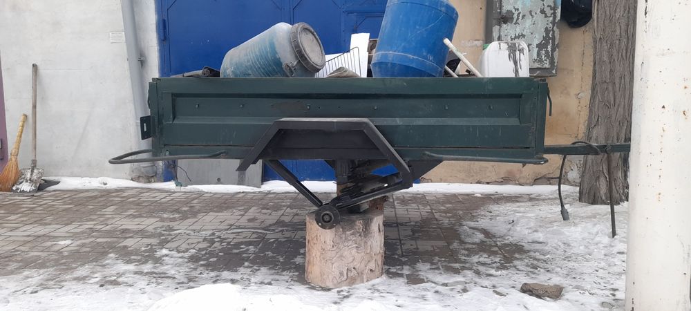 Продам советский прицеп.