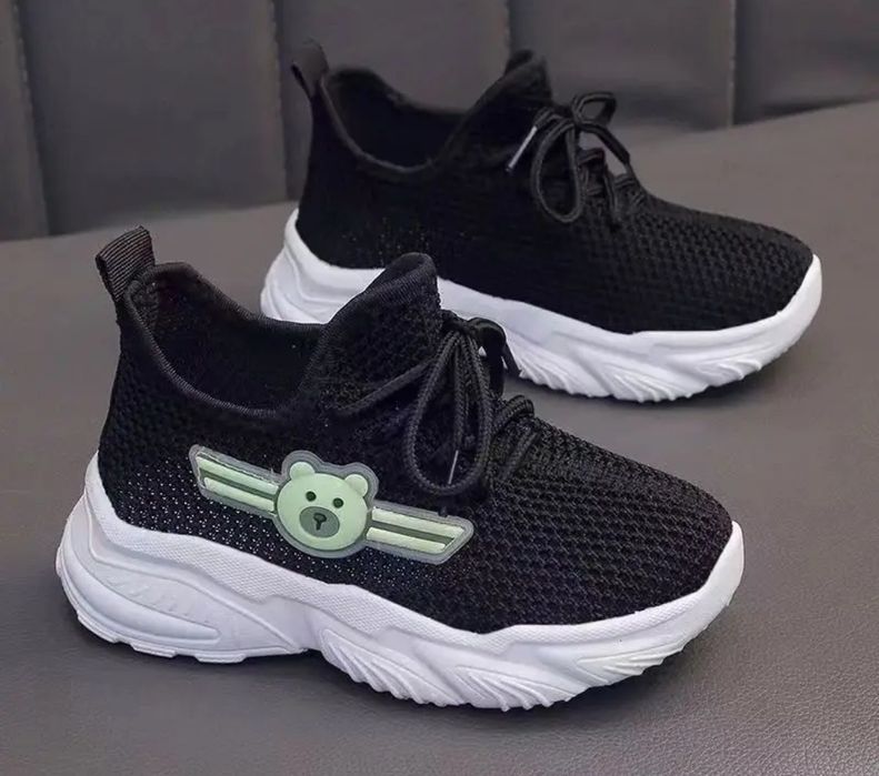 Продам кросовки детские