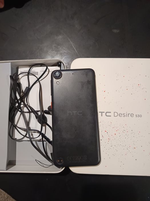 Телефон Htc Desire 530