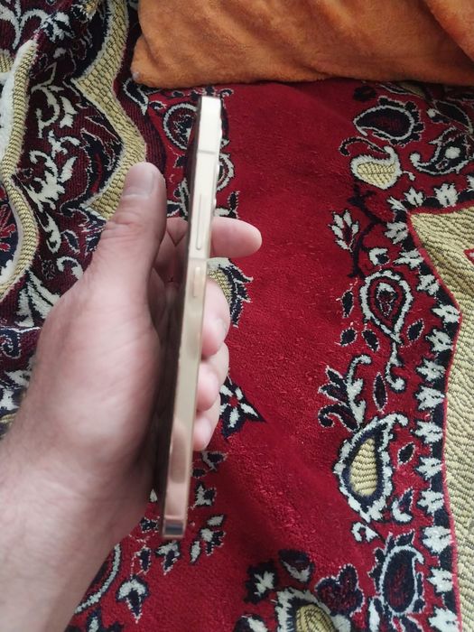 Vivo v 23 5g  продам