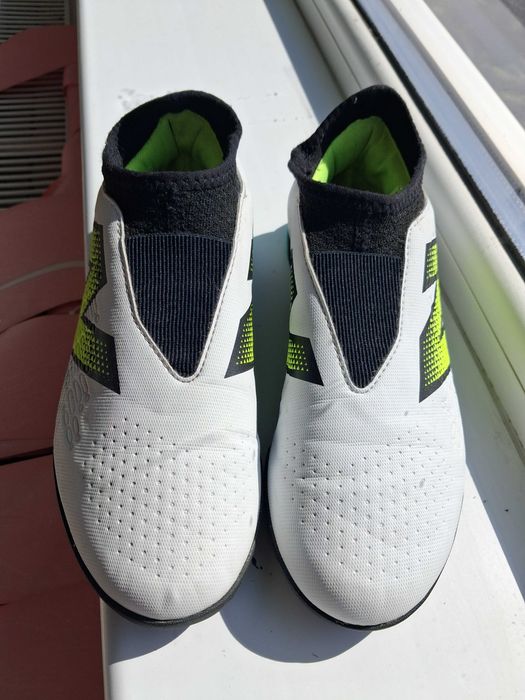 Футболни стоножки New Balance Tekela 37 номер