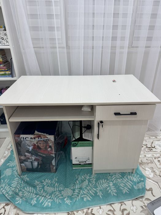 Компютерный столь